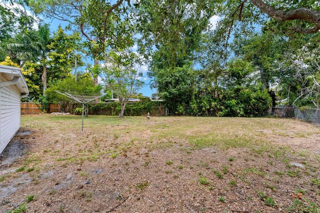 2415 2ND AVENUE E, Bradenton, FL 34208