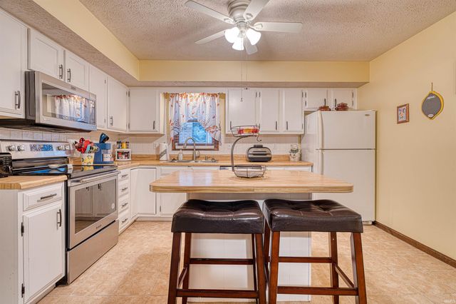 7516 E Blackford Avenue, Evansville, IN 47715