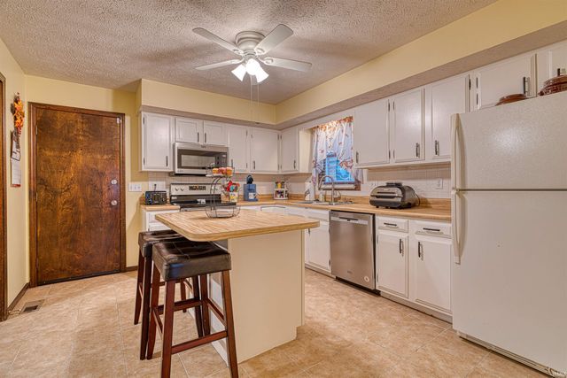 7516 E Blackford Avenue, Evansville, IN 47715