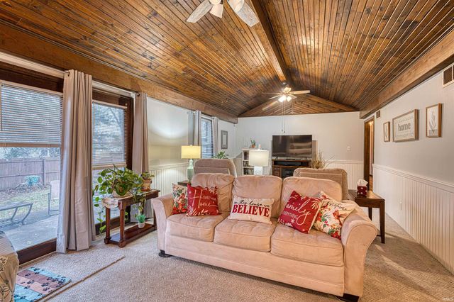 7516 E Blackford Avenue, Evansville, IN 47715