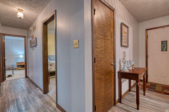 7516 E Blackford Avenue, Evansville, IN 47715