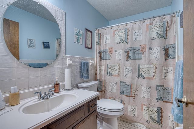 7516 E Blackford Avenue, Evansville, IN 47715