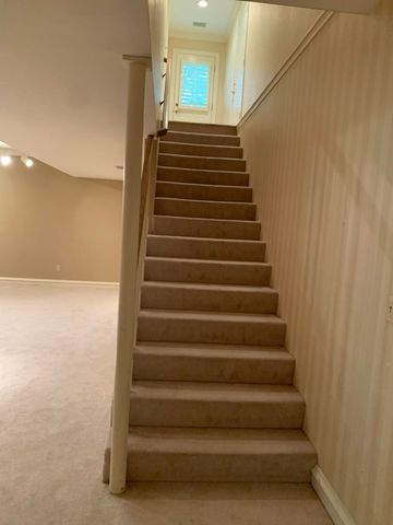 1421 TORREY PINES DR, Columbia, MO 65203