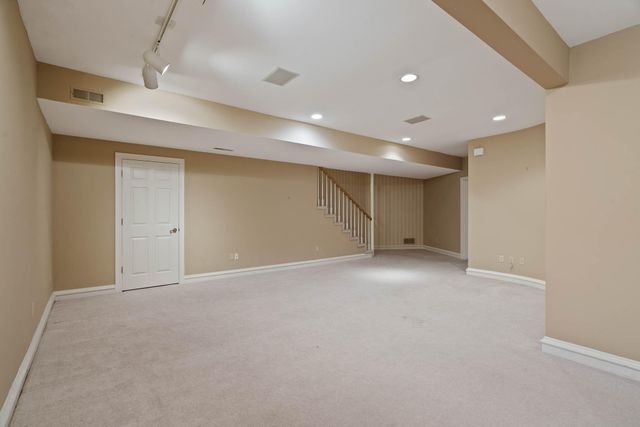 1421 TORREY PINES DR, Columbia, MO 65203