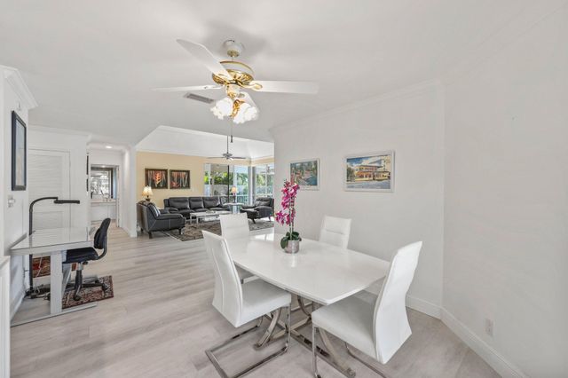 664 FORSYTH Street 6, Boca Raton, FL 33487