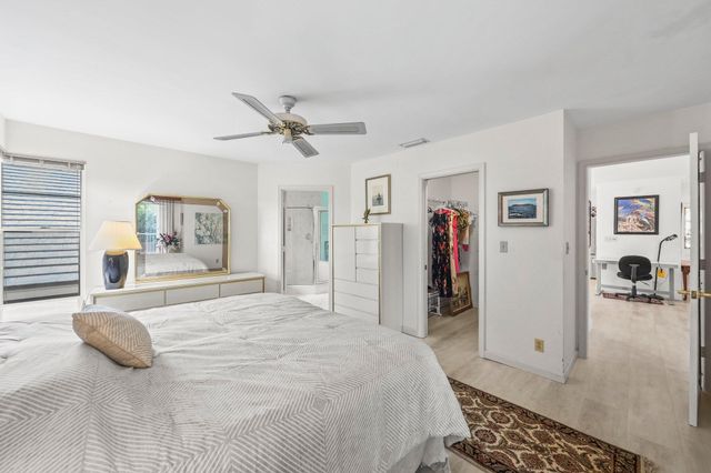 664 FORSYTH Street 6, Boca Raton, FL 33487
