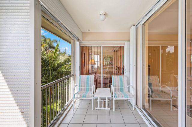 664 FORSYTH Street 6, Boca Raton, FL 33487