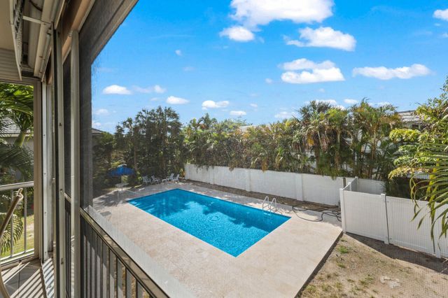 664 FORSYTH Street 6, Boca Raton, FL 33487