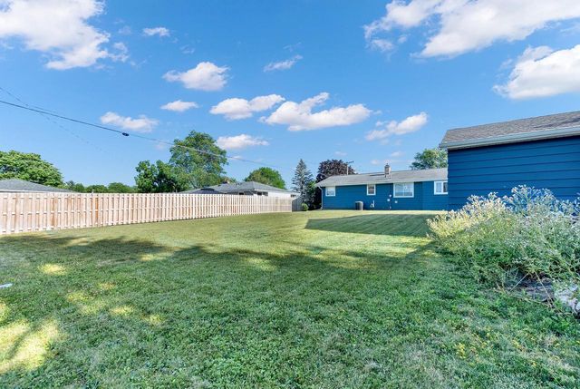 5704 Bradford AVENUE, Racine, WI 53406