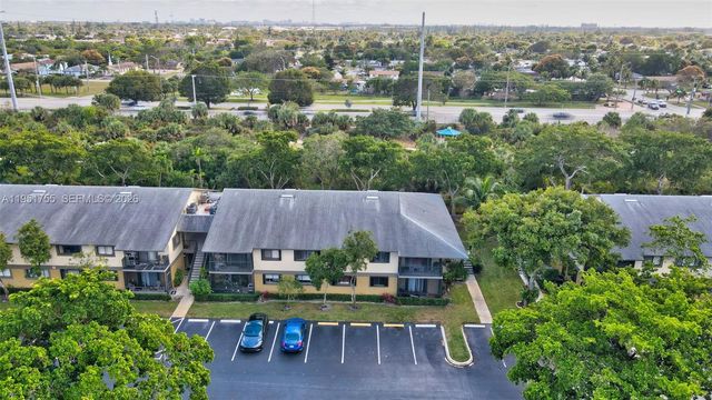 588 Trace Cir 211, Deerfield Beach, FL 33441