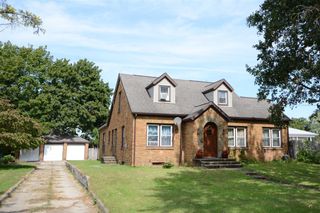 5287 Comstock Avenue, Kalamazoo, MI 49048