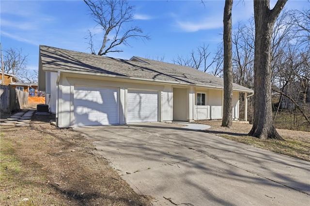 6507 GOODMAN Drive, Mission, KS 66202