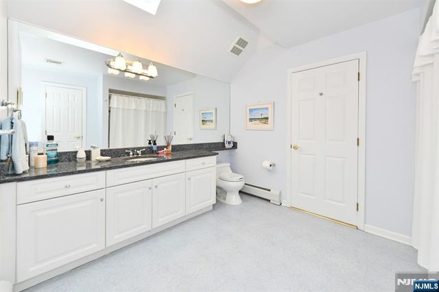 34 Walsh Drive, Mahwah, NJ 07430