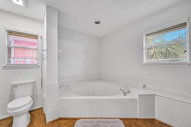 3512 Muscatee Circle, Galveston, TX 77554