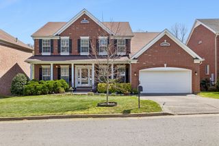 9733 Valley Springs Dr, Brentwood, TN 37027
