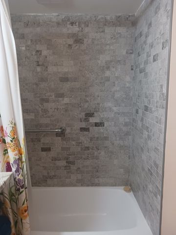 7234 W NORTH Avenue 1214, Elmwood Park, IL 60707