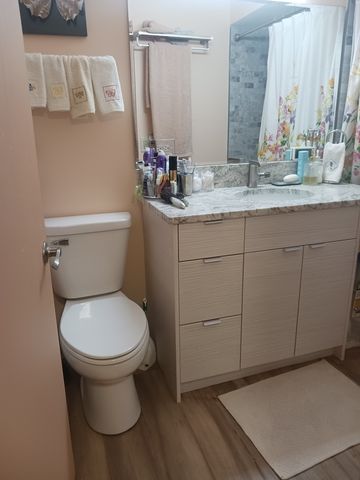 7234 W NORTH Avenue 1214, Elmwood Park, IL 60707