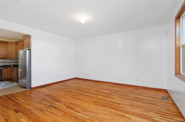 59 Mastro Road, Calverton, NY 11933