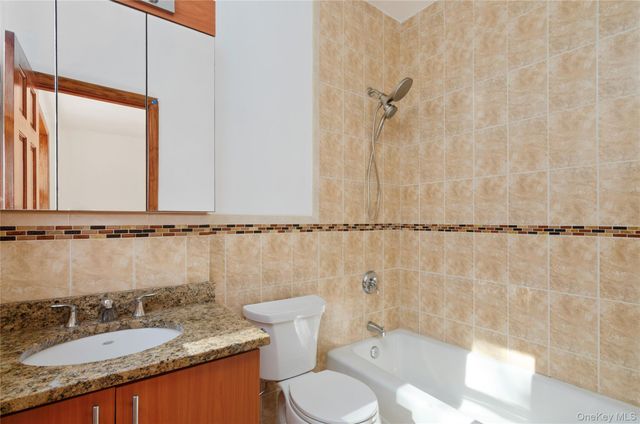 59 Mastro Road, Calverton, NY 11933