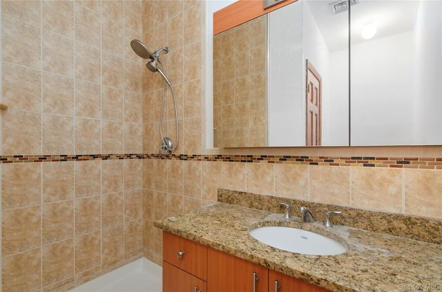 59 Mastro Road, Calverton, NY 11933