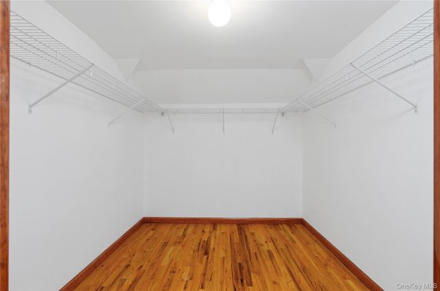 59 Mastro Road, Calverton, NY 11933