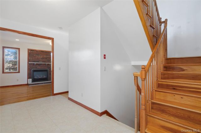 59 Mastro Road, Calverton, NY 11933