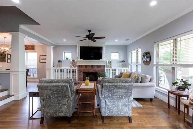 309 W Tonhawa Street, Norman, OK 73069