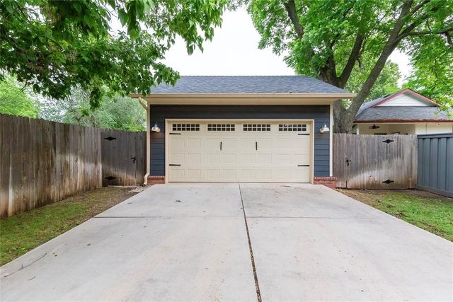 309 W Tonhawa Street, Norman, OK 73069
