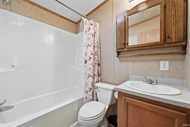 619 E 6th Street, Warren, IN 46792