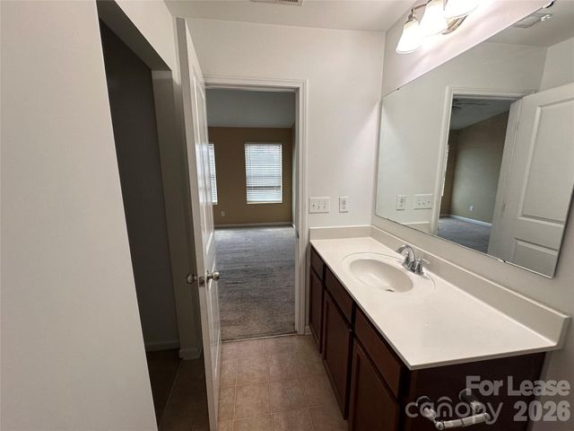 13592 Calloway Glen Drive, Charlotte, NC 28273