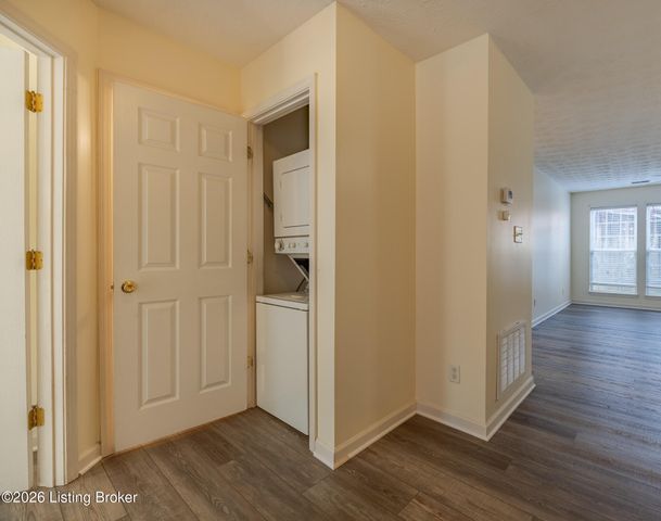 1110 Neon Way, Louisville, KY 40204