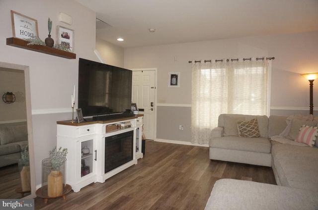 429 LOCUST ST, Lancaster, PA 17602