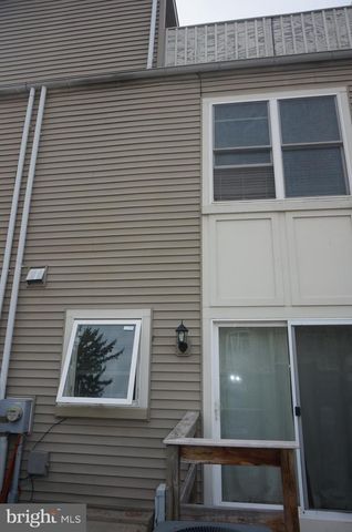 429 LOCUST ST, Lancaster, PA 17602