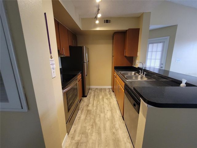 421 FOUNTAINHEAD CIRCLE 213, Kissimmee, FL 34741