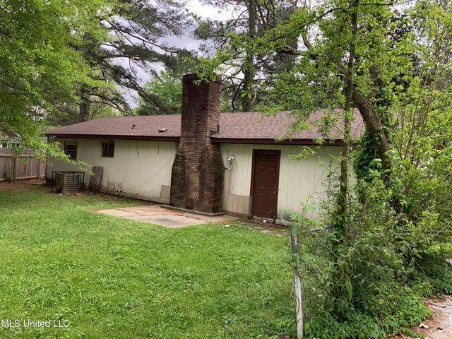 950 Woodville Drive, Jackson, MS 39212