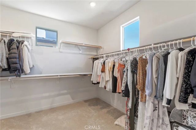 15946 Caterpillar, Fontana, CA 92336