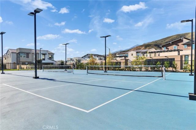 15946 Caterpillar, Fontana, CA 92336
