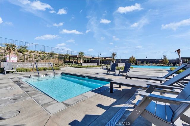 15946 Caterpillar, Fontana, CA 92336