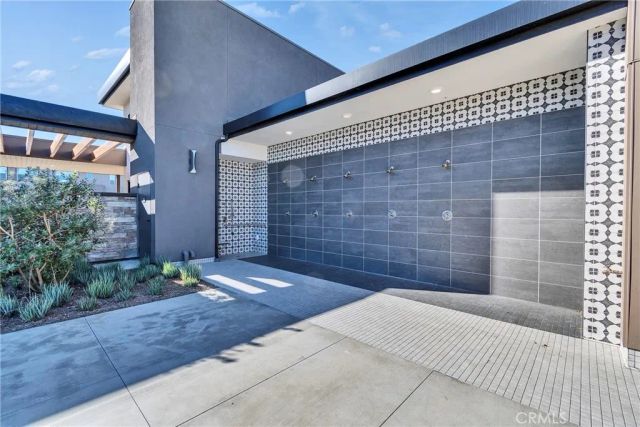 15946 Caterpillar, Fontana, CA 92336