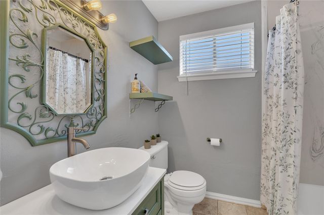 501 Bellmar Lane, Friendswood, TX 77546
