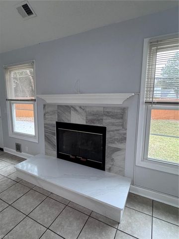 3024 Red Maple LN, Virginia Beach, VA 23452