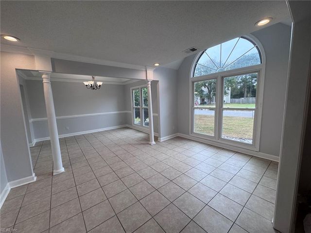 3024 Red Maple LN, Virginia Beach, VA 23452