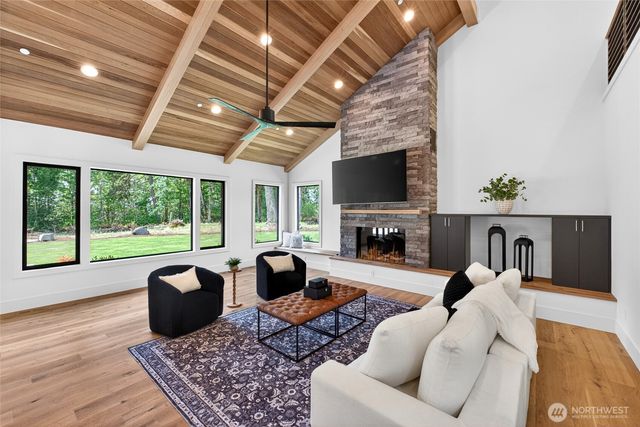 15184 SE 330th Way, Auburn, WA 98092