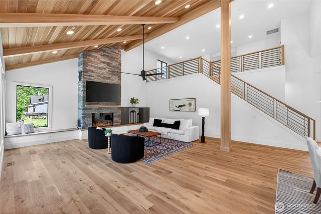 15184 SE 330th Way, Auburn, WA 98092