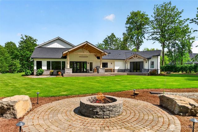 15184 SE 330th Way, Auburn, WA 98092