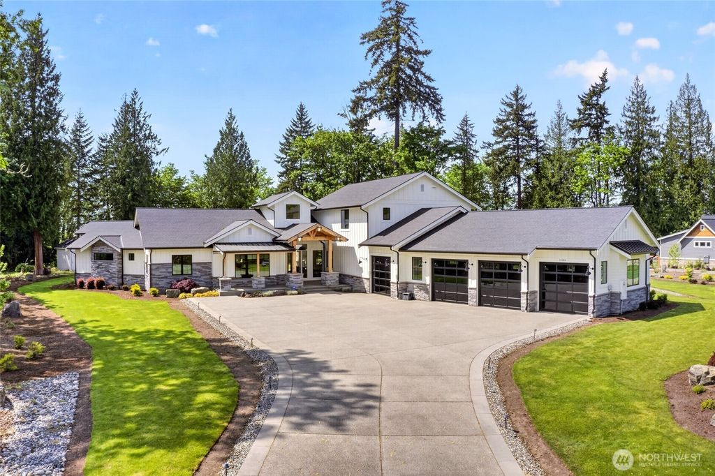 15184 SE 330th Way, Auburn, WA 98092