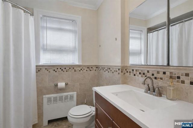 201 Oakdene Place D1, Cliffside Park, NJ 07010