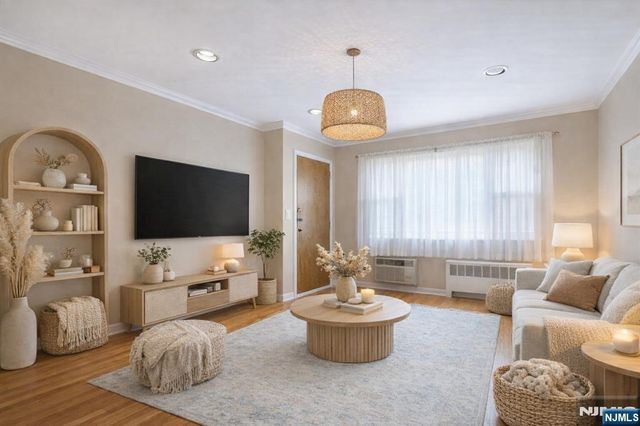 201 Oakdene Place D1, Cliffside Park, NJ 07010