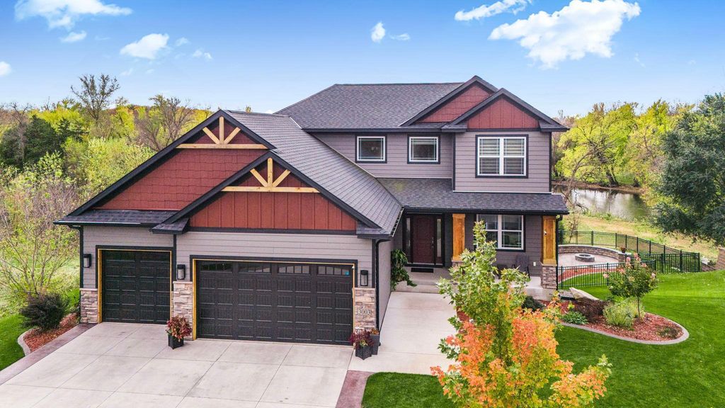 3003 Lookout Point, Rockford, MN 55373