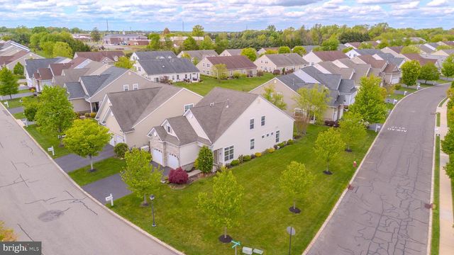 2 DIAMOND SPRING DR, Monroe Twp, NJ 08831